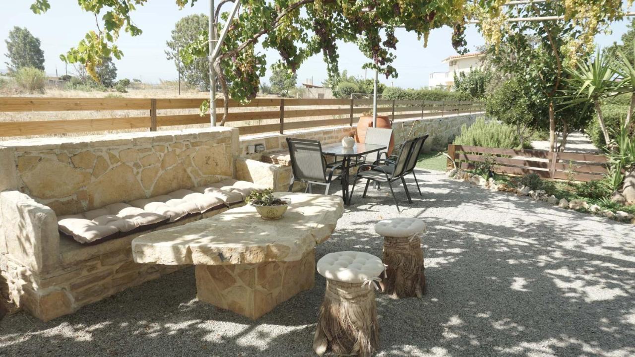 Studio Panagiota - Oasis Holiday Houses คอคคิโนส เปียร์โกส ภายนอก รูปภาพ