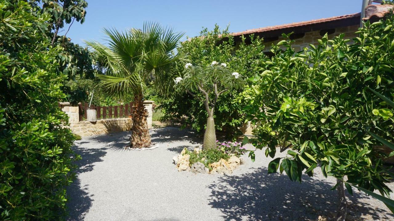 Studio Panagiota - Oasis Holiday Houses คอคคิโนส เปียร์โกส ภายนอก รูปภาพ